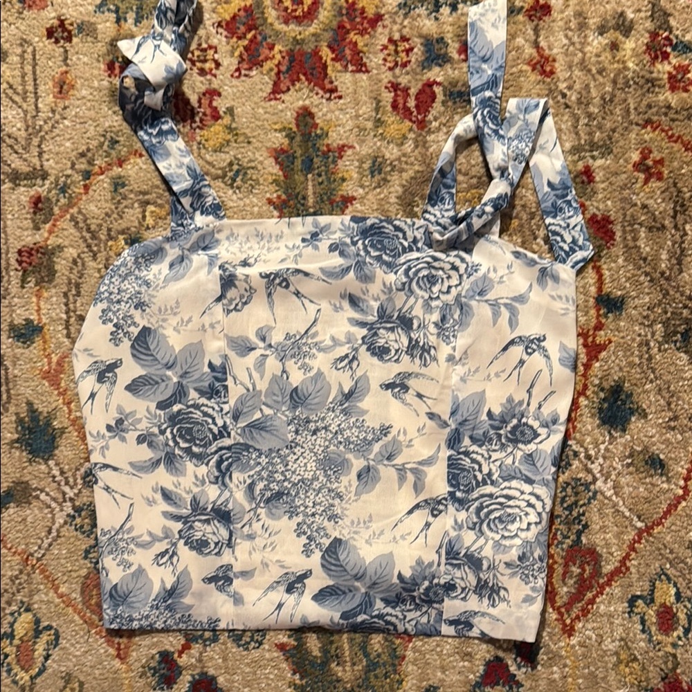 Chic Wish Floral Blue and White Toile Crop Top Chiffon